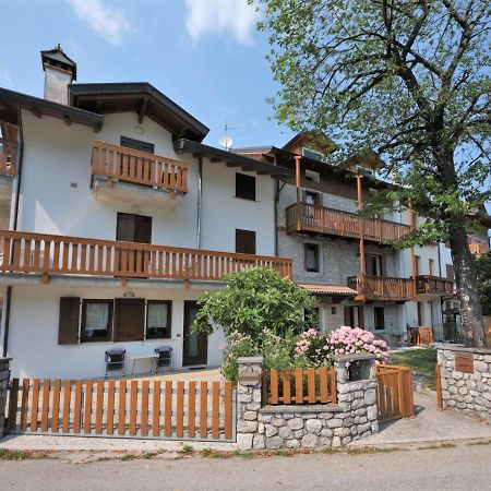 Apartment Albergo Diffuso - Cjasa De Pagnocca-1 By Interhome Barcis Exterior photo
